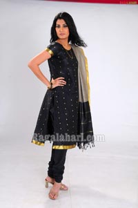 Shreya DHanwanthary Photo Session