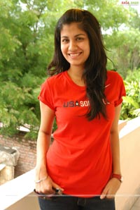 Shreya Dhanwanthary