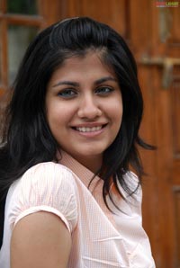 Shreya Dhanwanthary