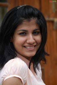 Shreya Dhanwanthary