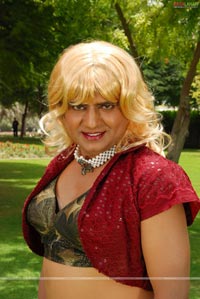 Tamil Actor Vivek in Lady Getup