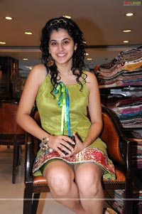 Taapsee Pannu Neerus Photos