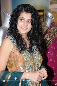 Taapsee Pannu Neerus Photos