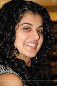 Taapsee Pannu Neerus Photos