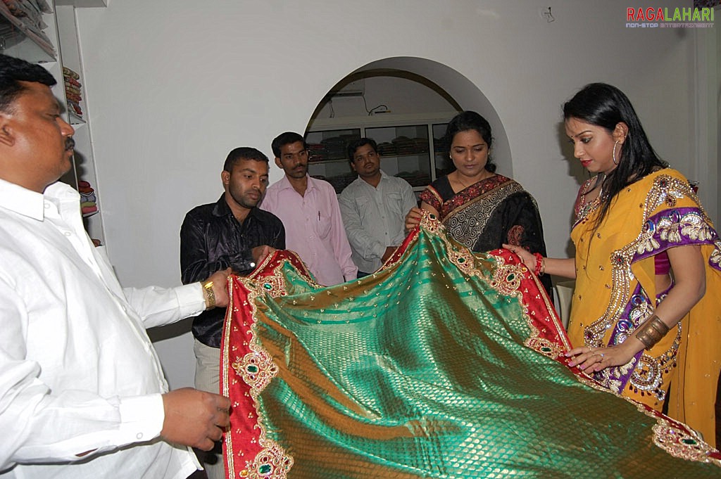 Ista Sakhi Kanjeevaram Showroom Launch