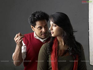 Vikram, Anushka