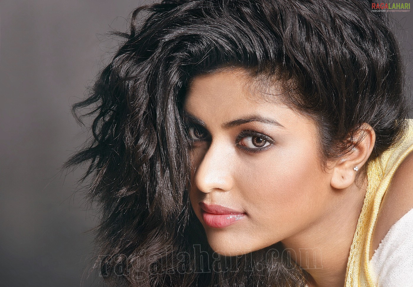 Amala Paul (Posters)