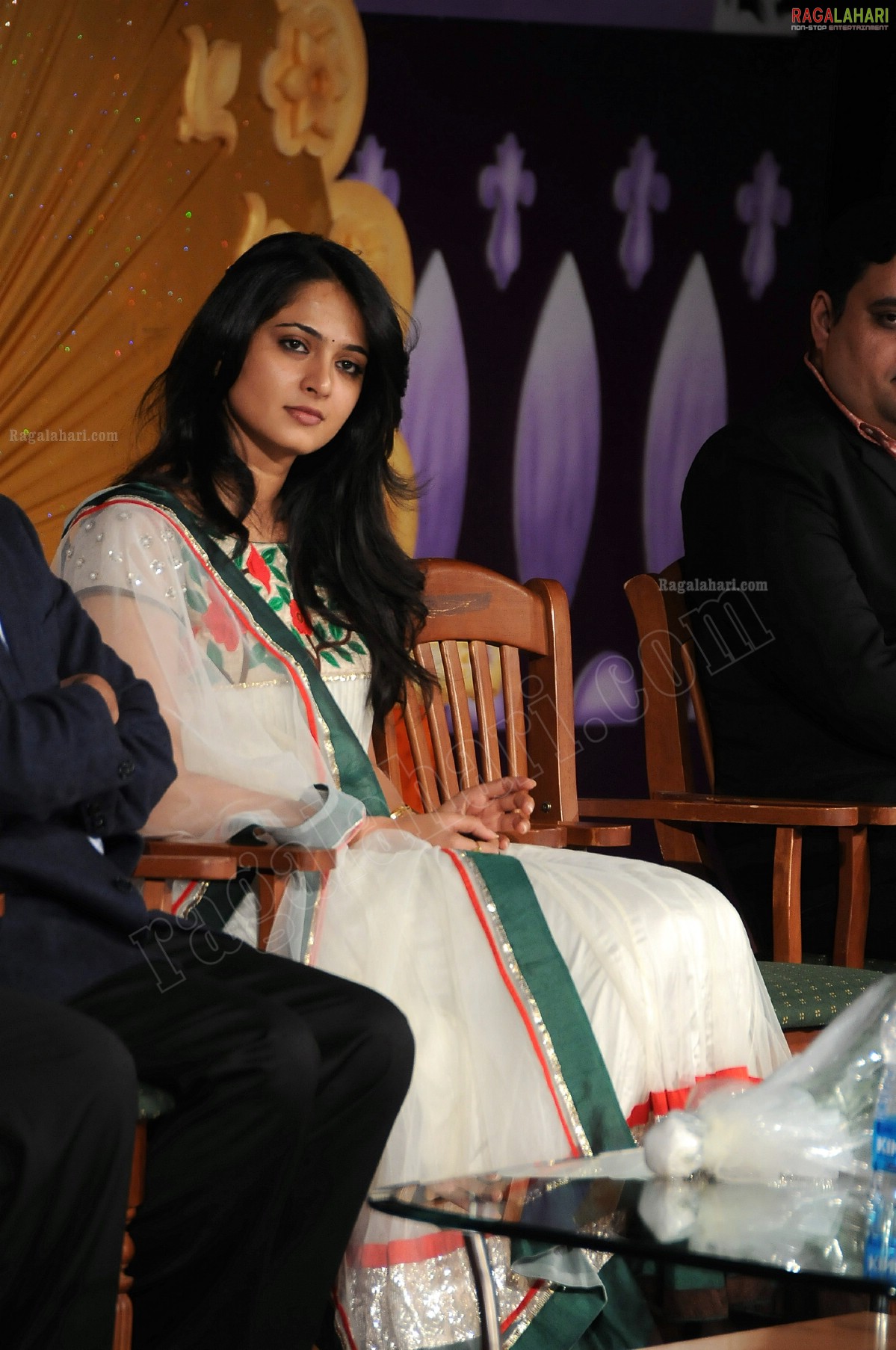 Anushka Shetty at TMC Bumper Prize Announcement, HD Gallery, Images