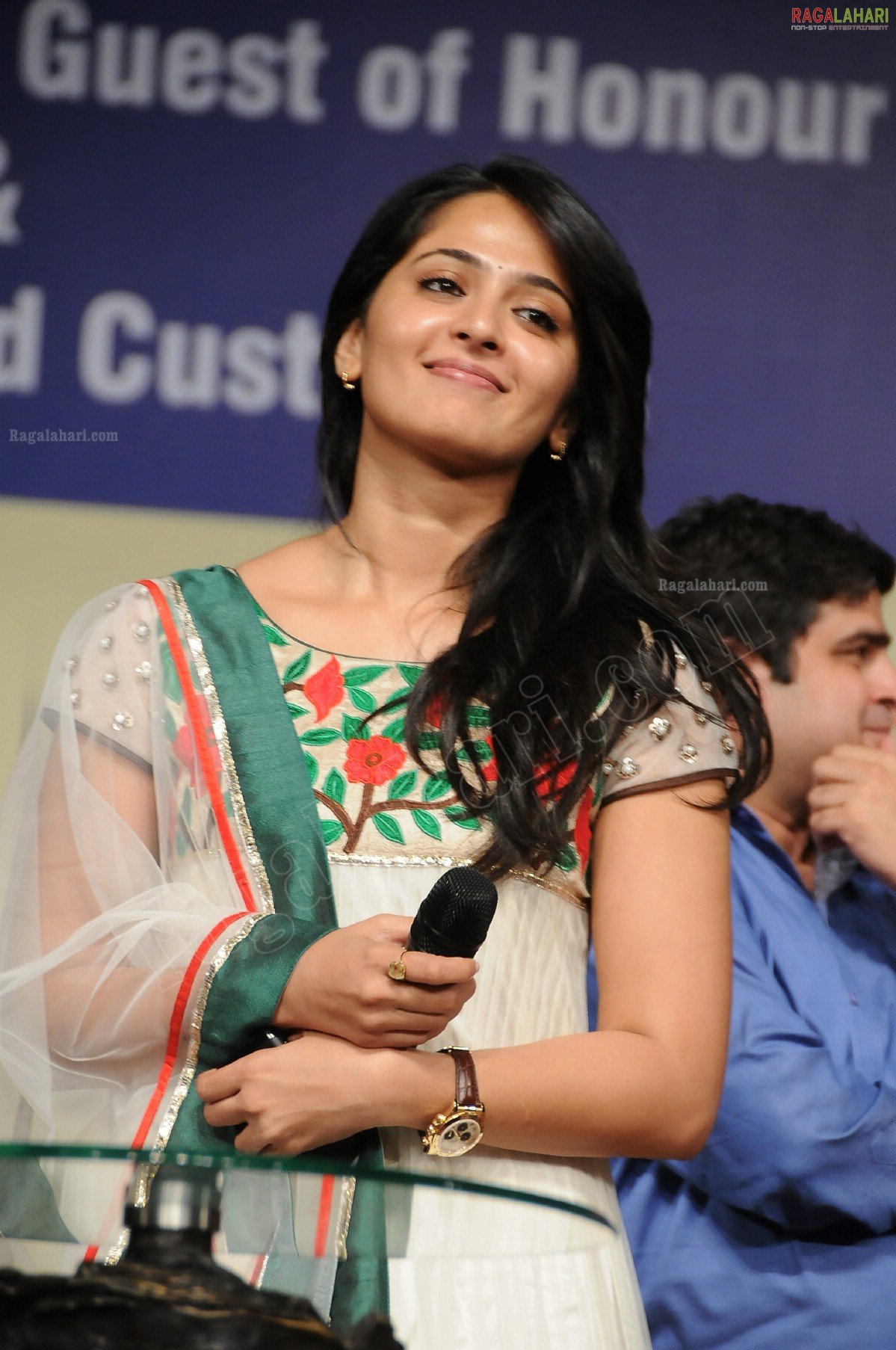 Anushka Shetty at TMC Bumper Prize Announcement, HD Gallery, Images