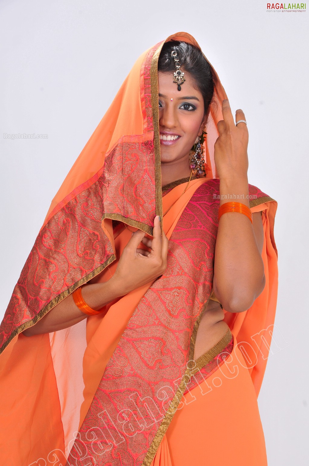 Eesha Rebba in Traditional Saree Exclusive Photo Shoot