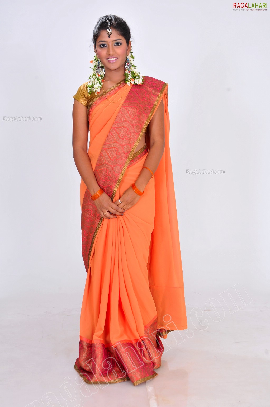 Eesha Rebba in Traditional Saree Exclusive Photo Shoot