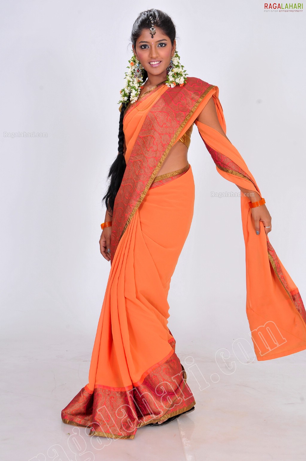 Eesha Rebba in Traditional Saree Exclusive Photo Shoot