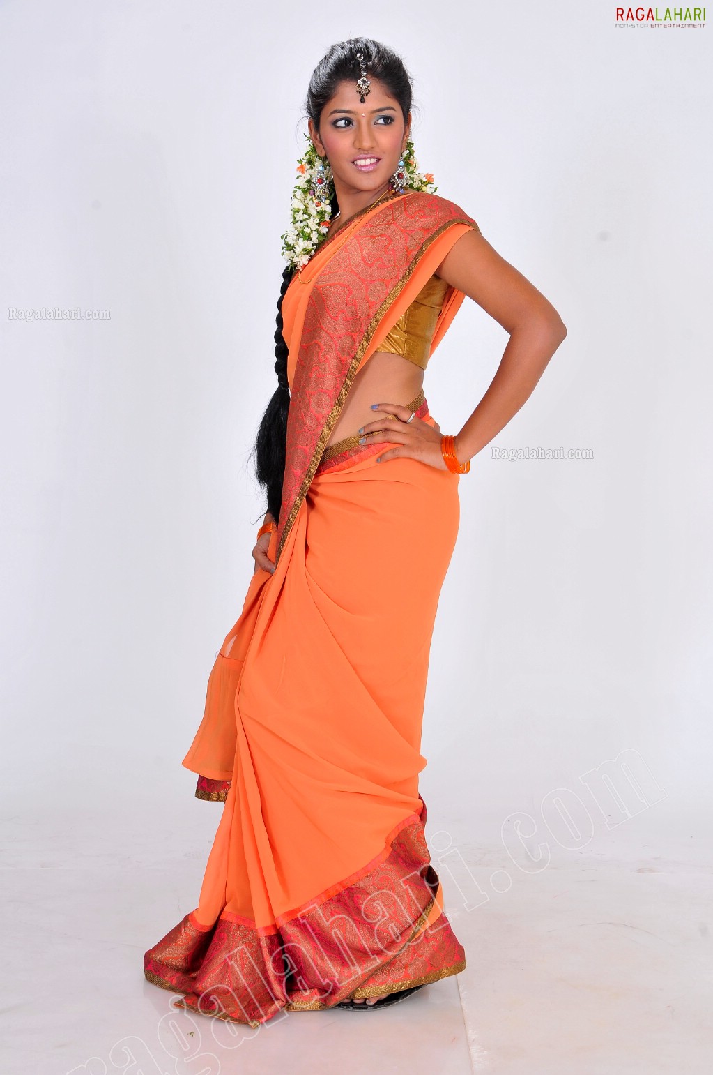 Eesha Rebba in Traditional Saree Exclusive Photo Shoot