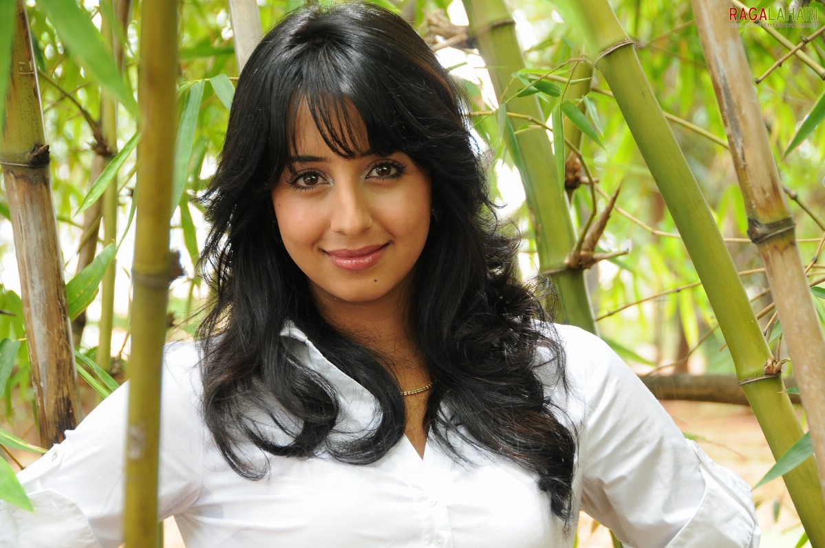 Sanjjanaa (Hi-Res)