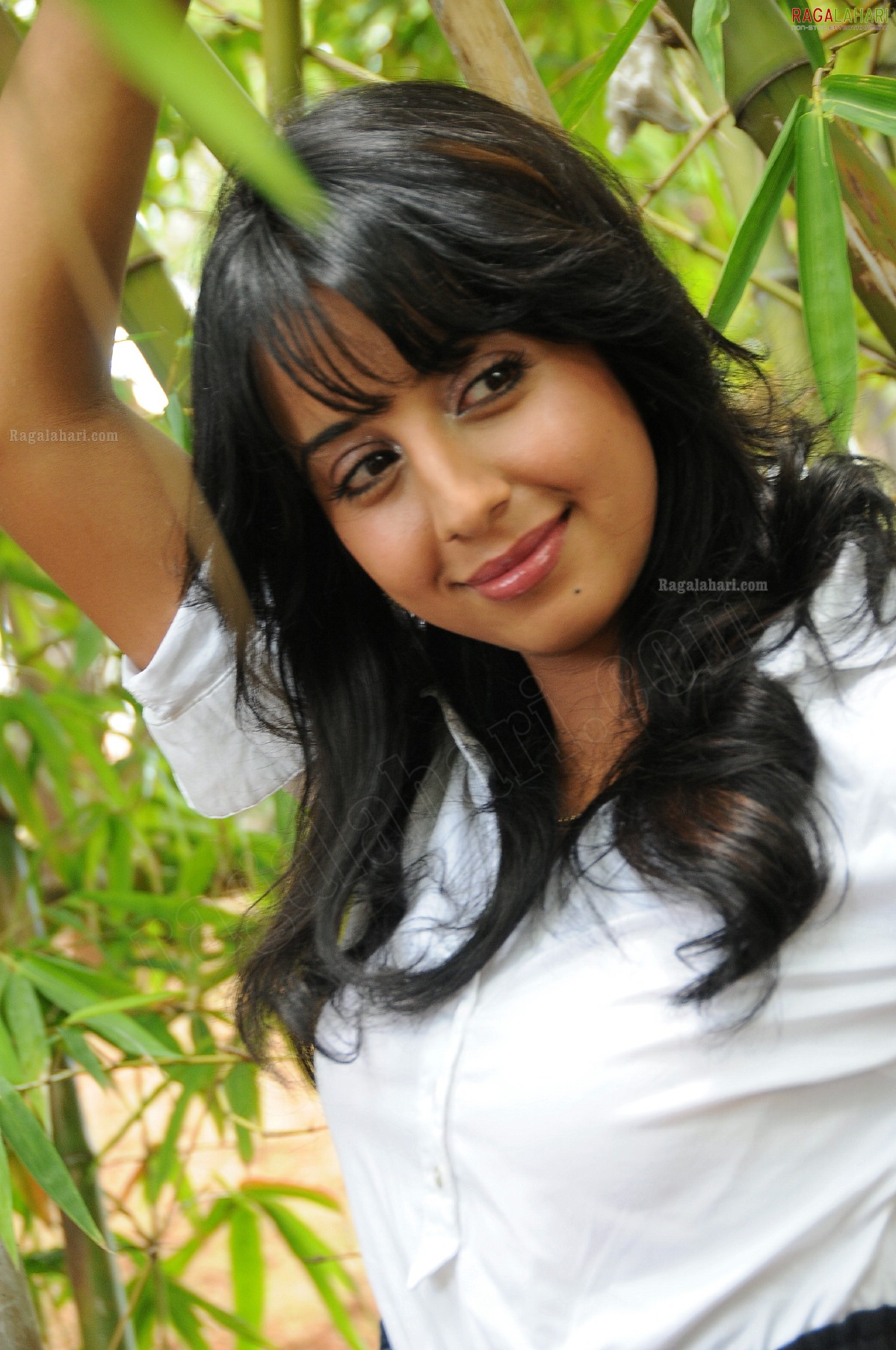 Sanjjanaa (Hi-Res)