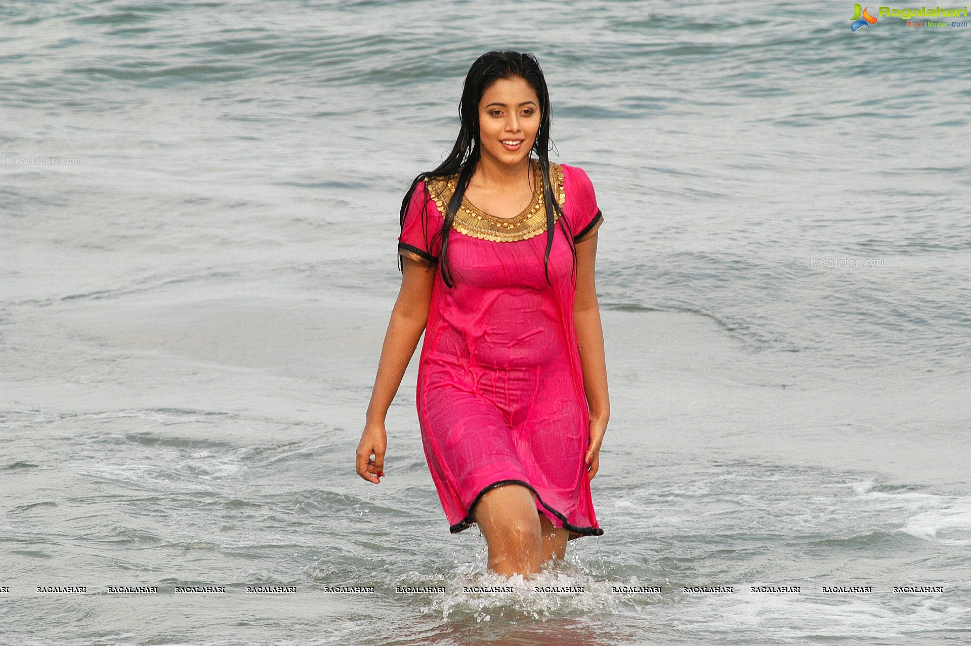 Poorna - HD Gallery