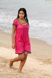 Poorna High Definition Wallpapers