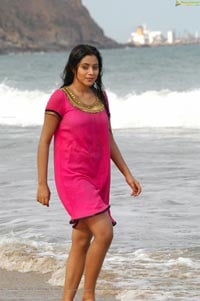 Poorna High Definition Wallpapers