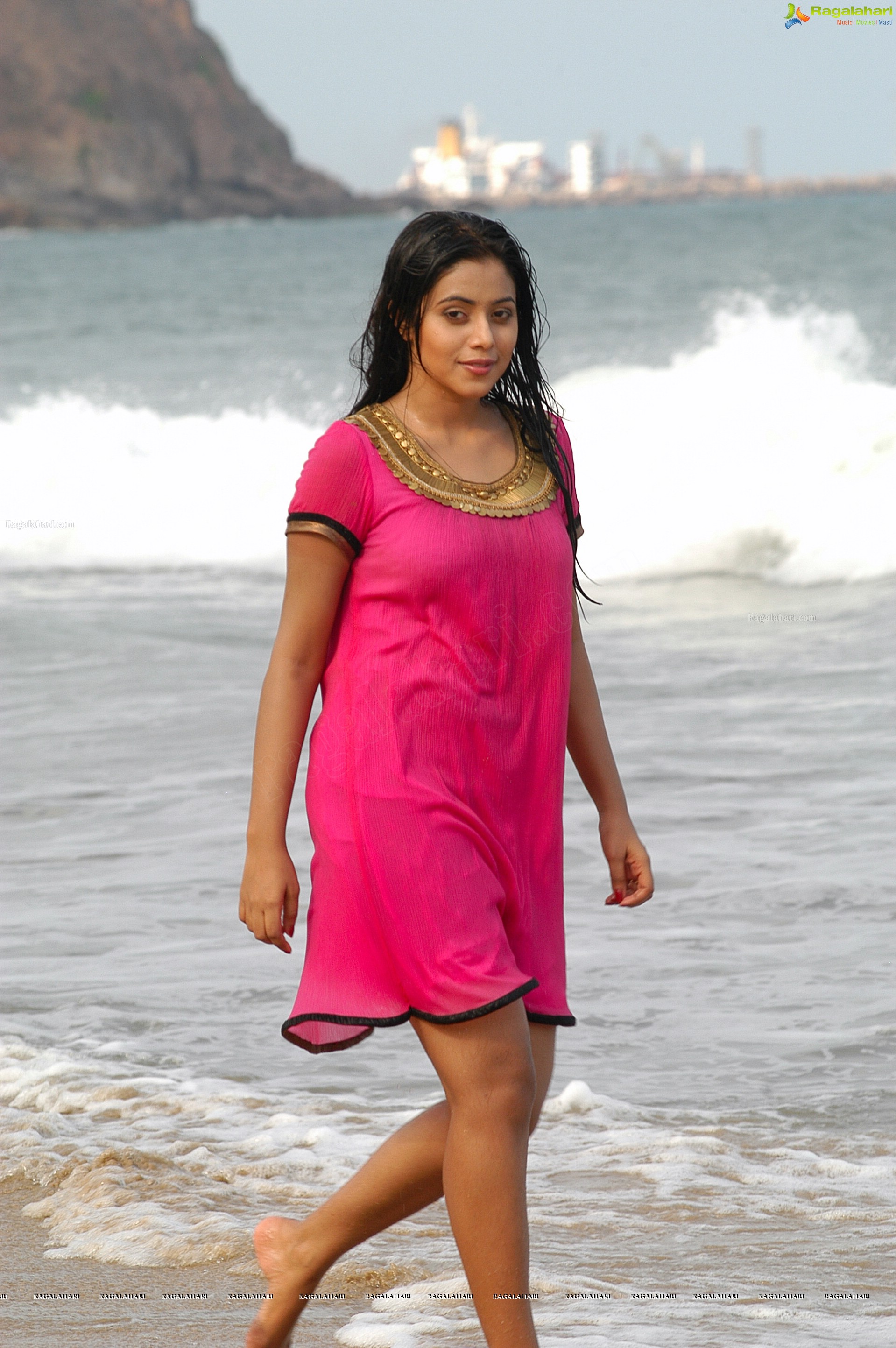 Poorna - HD Gallery