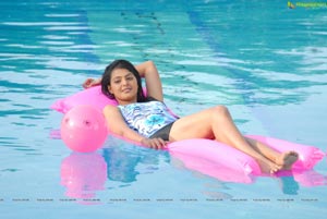 Sudigadu Heroine Monal Gajjar High Definition Photos