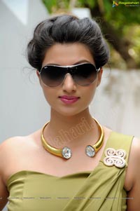 Eega Guest Role Actress Hamsa Nandini Photos