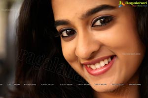 Smiling Beauty Nandita Photo Shoot