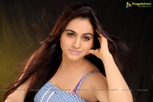 Beautiful Aksha Pardasany Image Portfolio