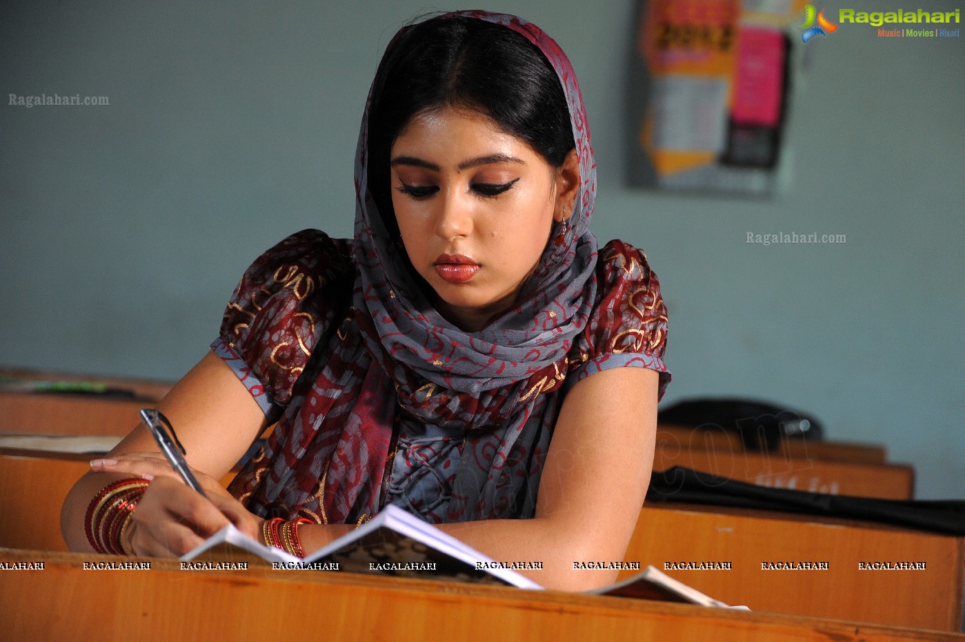 Niti Taylor (Posters)