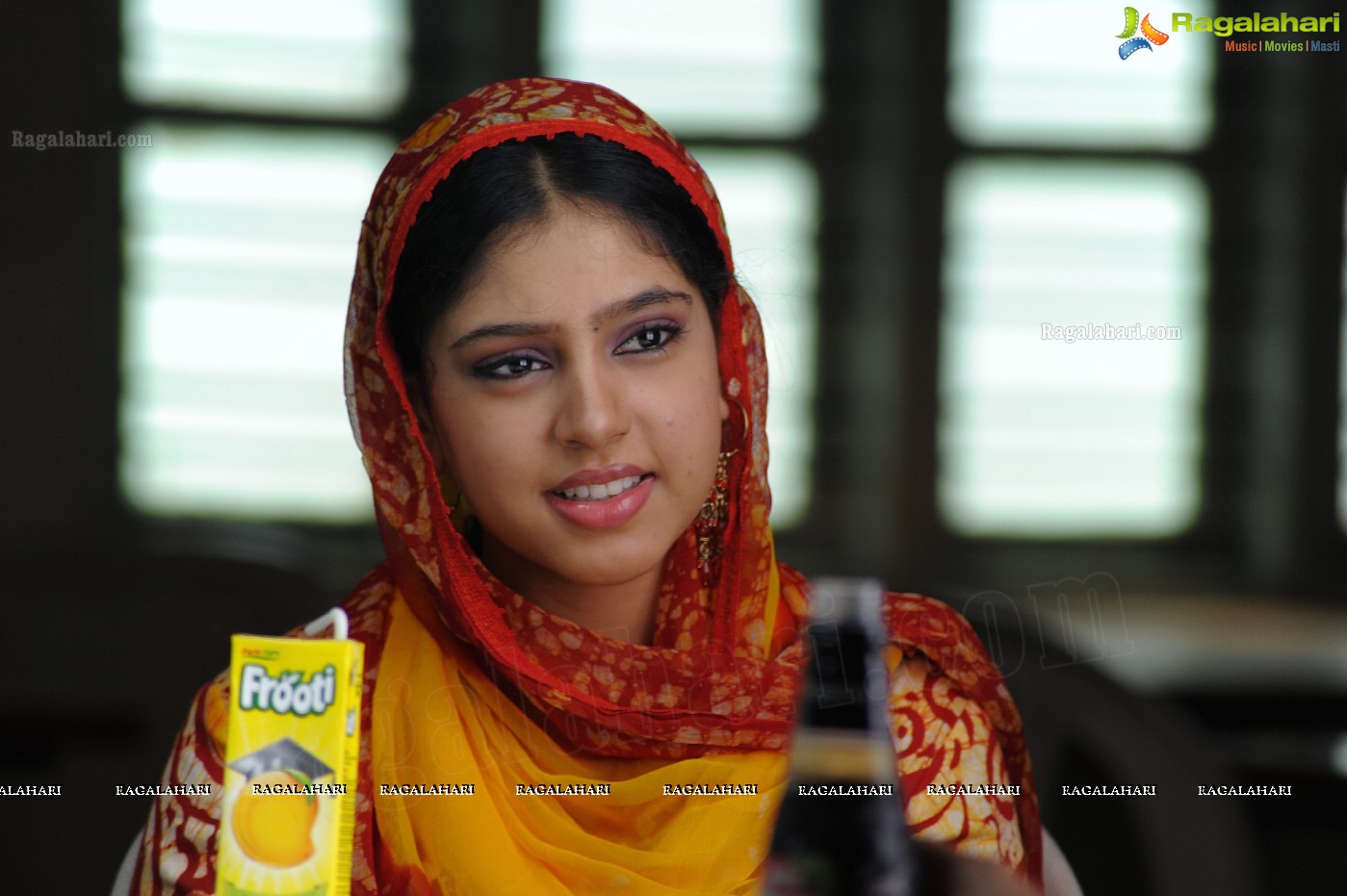 Niti Taylor (Posters)