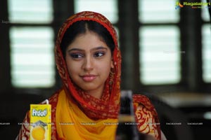 Beautiful Niti Taylor Poster Size Photos