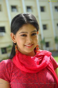 Beautiful Niti Taylor Poster Size Photos