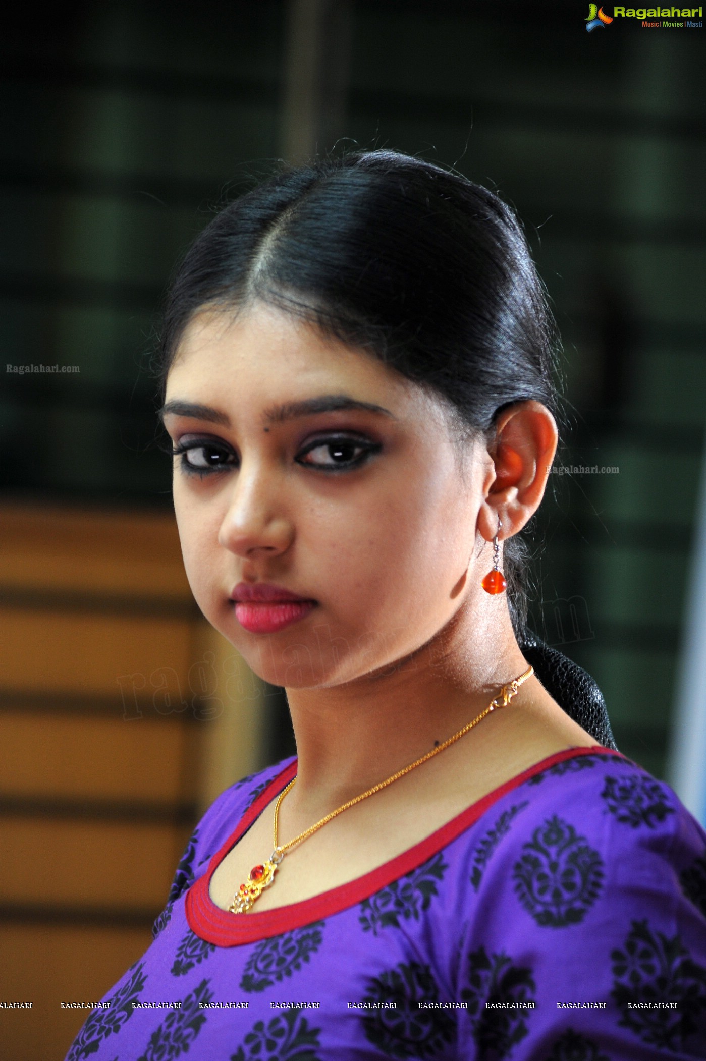 Niti Taylor (Posters)