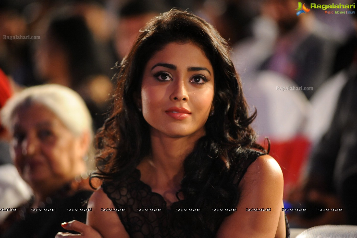 Shriya Saran (Posters)