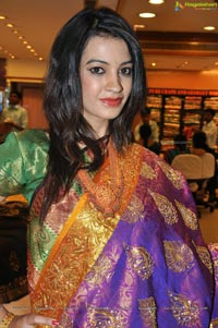 Hyderabad Model Diksha Panth in Saree Photos