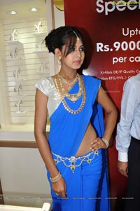 Model Honey at Hyderabad Kirtilals Shravana Masa Offers Launch