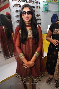 Niti Taylor at KSR Eyewear Hyderabad