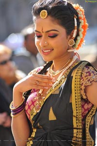 Amala Paul Bharatanatyam Stills