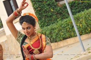 Amala Paul Bharatanatyam Stills