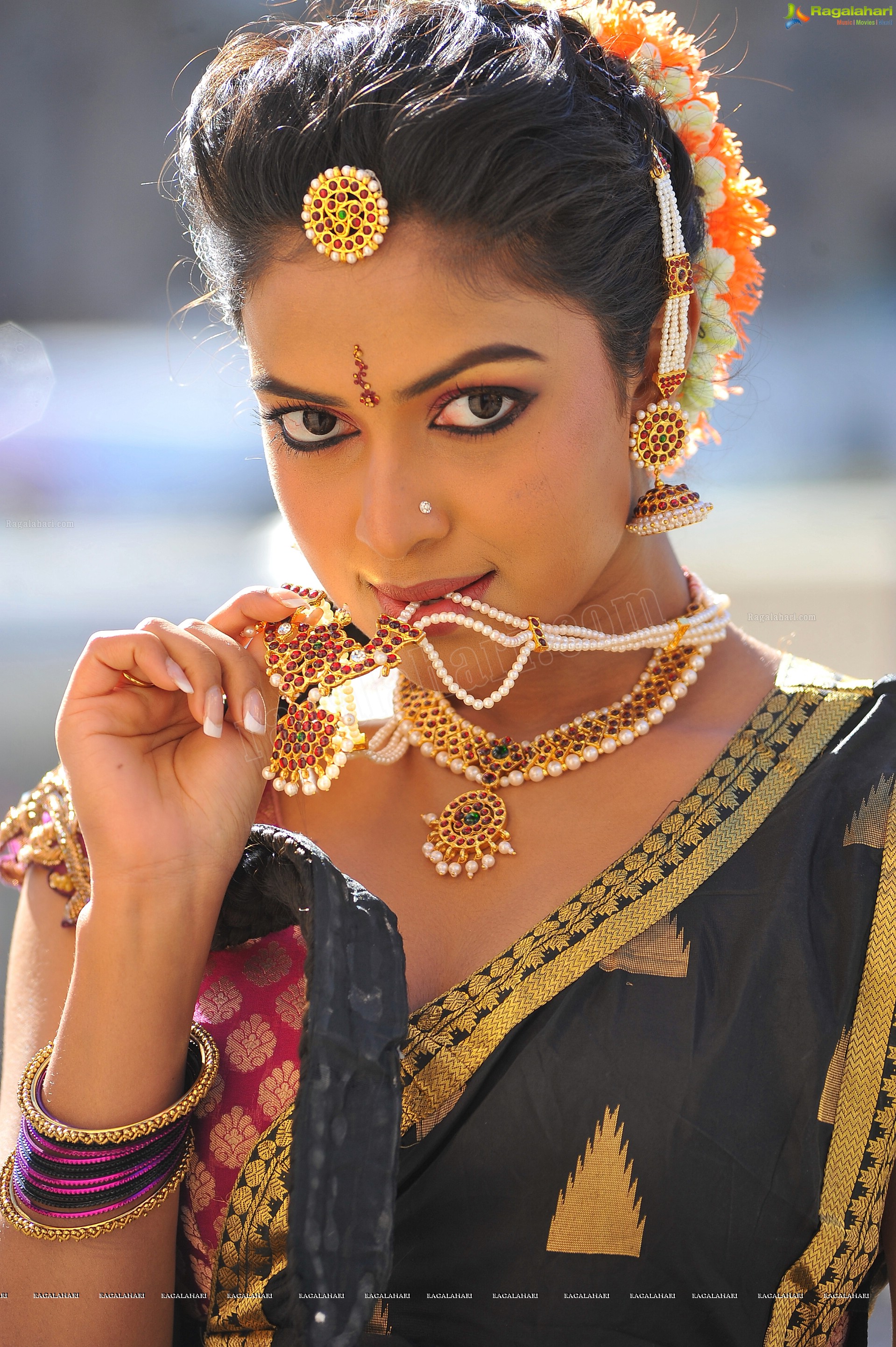 Amala Paul (High Definition)