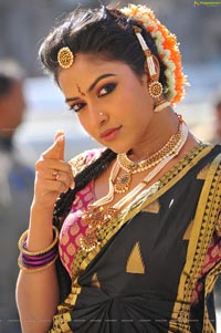 Amala Paul Bharatanatyam Stills