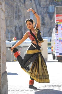 Amala Paul Bharatanatyam Stills