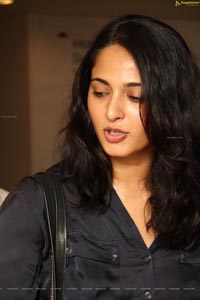 Anushka at Sharath Shetty Photography Exhibition