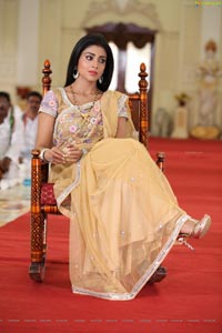 Azhagiya Tamil Magan Shriya Stills