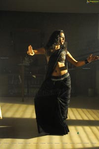 Hari Priya Photo Gallery from Abbai Class Ammayi Mass