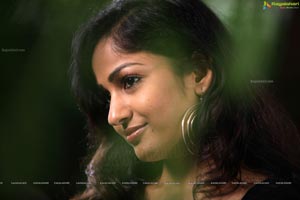 Madhavi Latha in Aravind 2