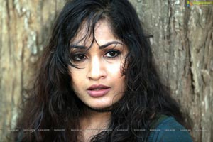 Madhavi Latha in Aravind 2