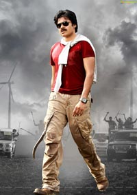 Pawan Kalyan in Attharintiki Daaredhi High Definition Stills