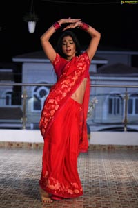 Hot Stills - Shriya Saran in Red Saree