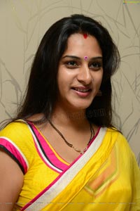 Surekha Vani in Yevadu Photos