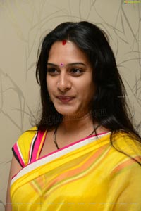 Surekha Vani in Yevadu Photos